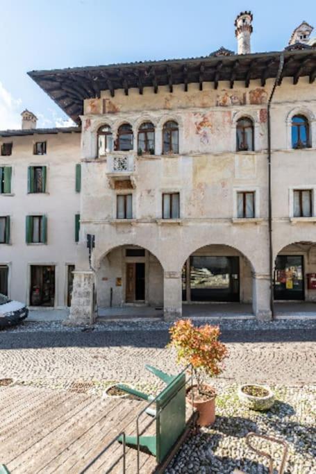 Loft Overlooking The Old Town . Feltre Bagian luar foto