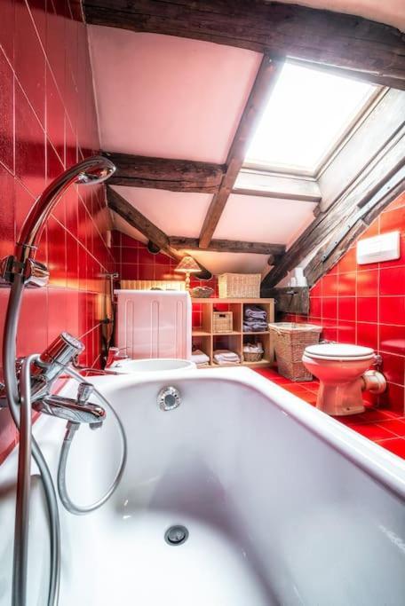 Loft Overlooking The Old Town . Feltre Bagian luar foto