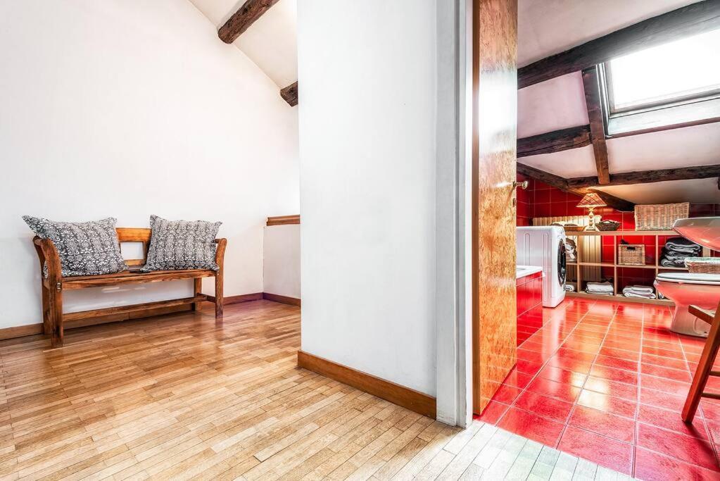 Loft Overlooking The Old Town . Feltre Bagian luar foto