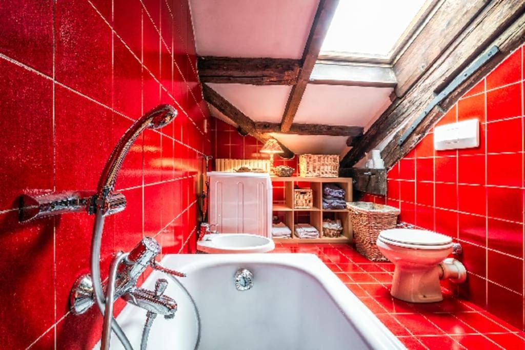 Loft Overlooking The Old Town . Feltre Bagian luar foto